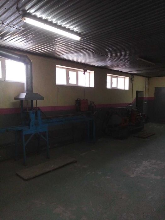 Виробничо-складське приміщення