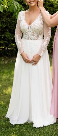Suknia ślubna w kształcie litery "A"