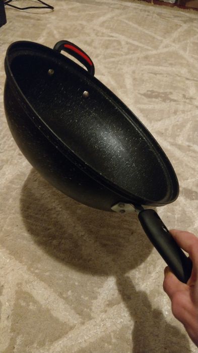 Сковорода WOK черная 32 см