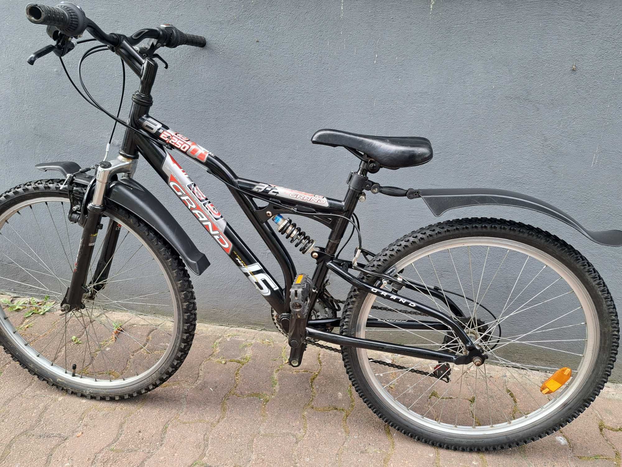 rower MTB KROSS GRAND 250 koła 26" rama 16"