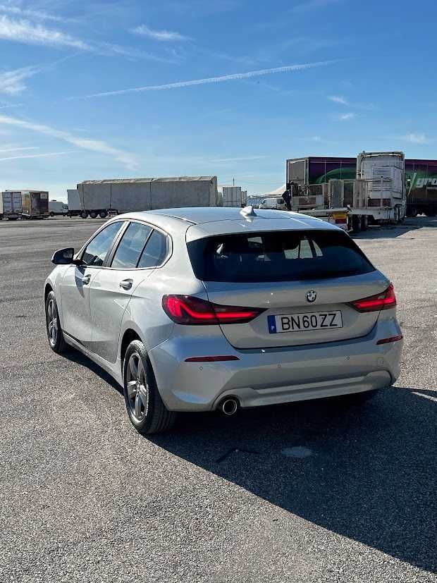 BMW 118i Advantage 2021 - Head-Up Display - Full LED
