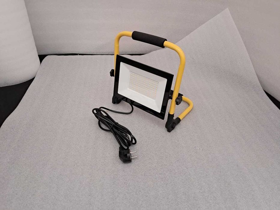 Reflektor budowlany LED 100 W zimny biły IP 66