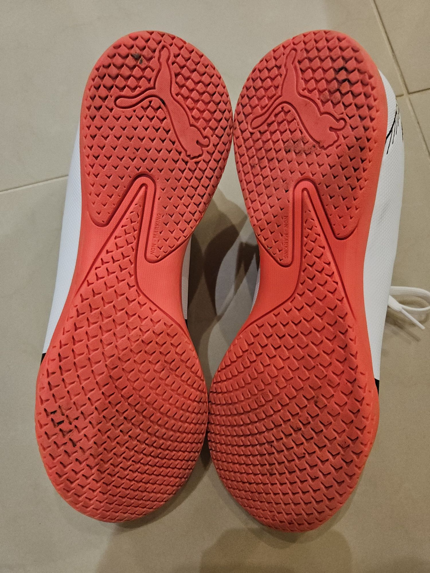 Halówki buty Puma Ultra Play 107529 r.40