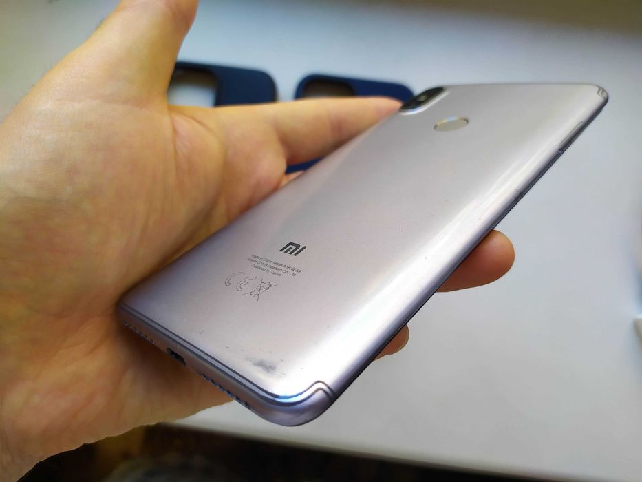 3ний лоток 64Gb 4 IPS 6" 8 ядер 2.0ГГц легкий смартфон Xiaomi Redmi S2