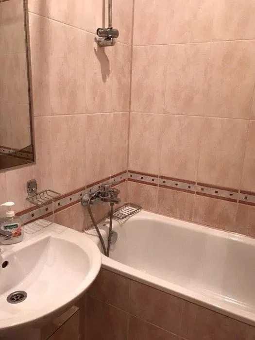 Хостел Посуточно и Долгосрочно Киев Метро Олимпийская Центр Жми!-8-555.biz.ua