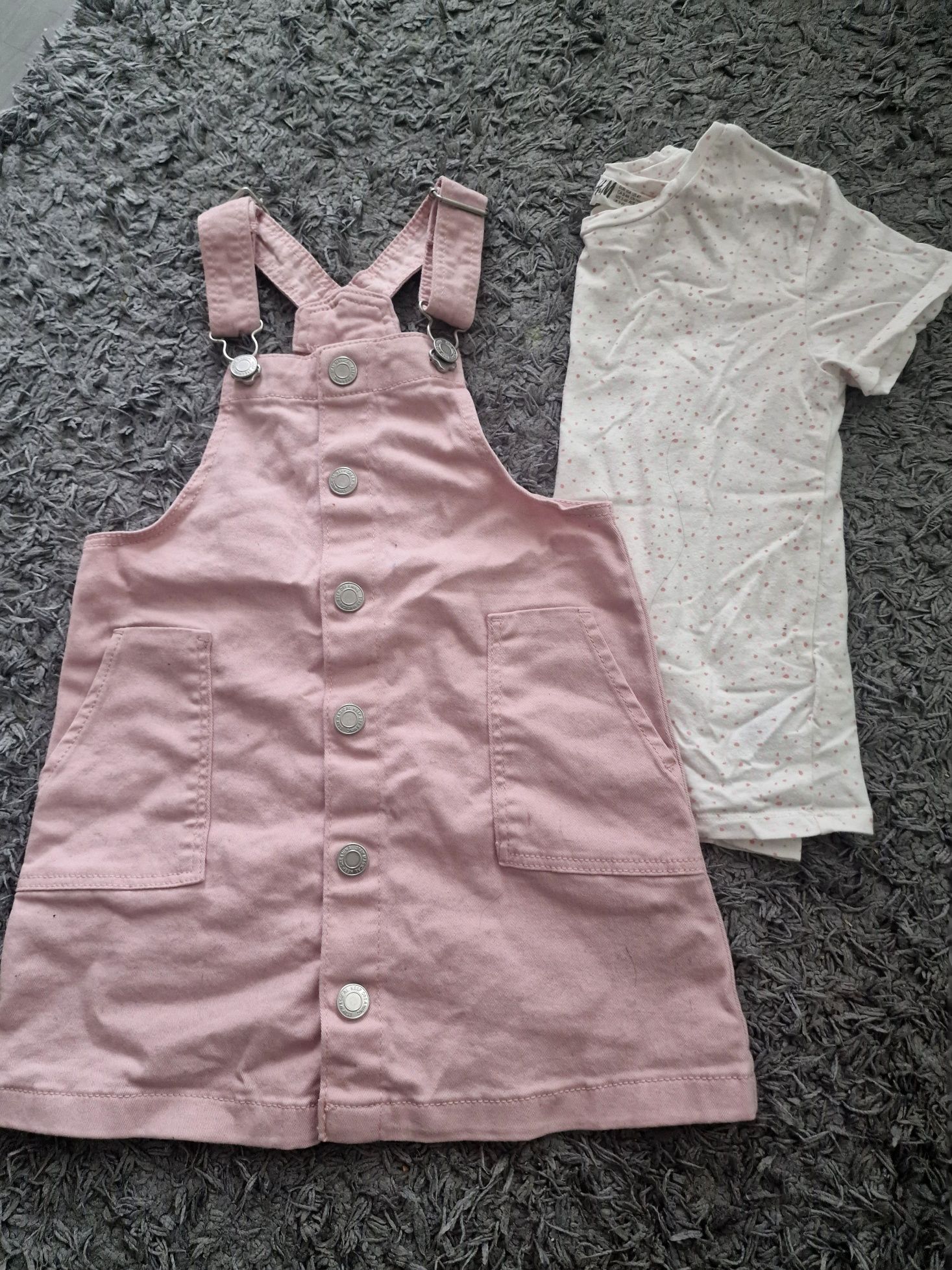Komplet Sukienka ogrodniczka + bluzeczka H&M rozmiar 104