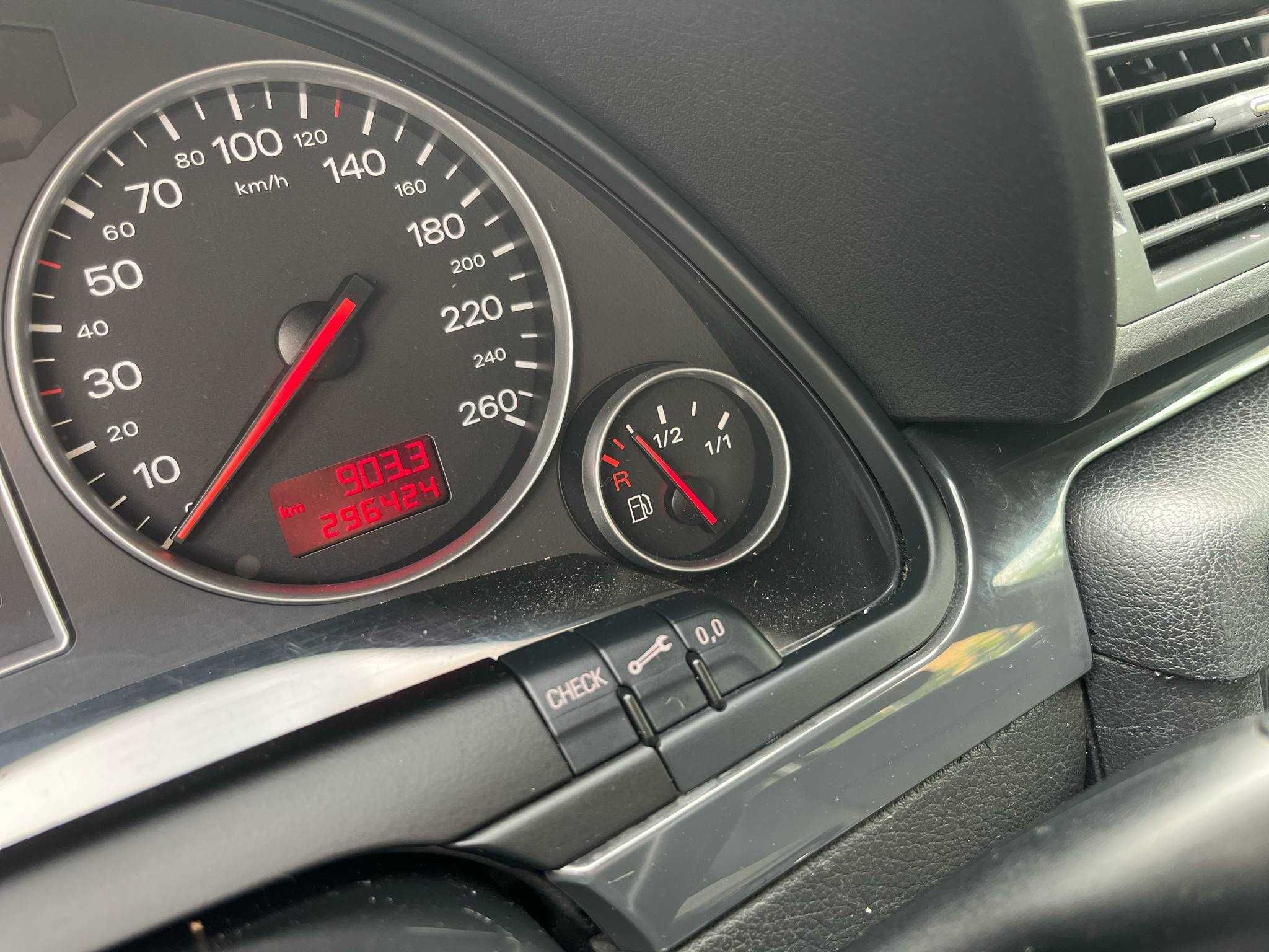 sprzedam Audi a4b6 w gazie