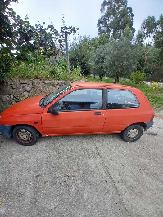 Vendo renault clio