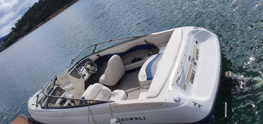 Crownline 240 horas inclui Atrelado