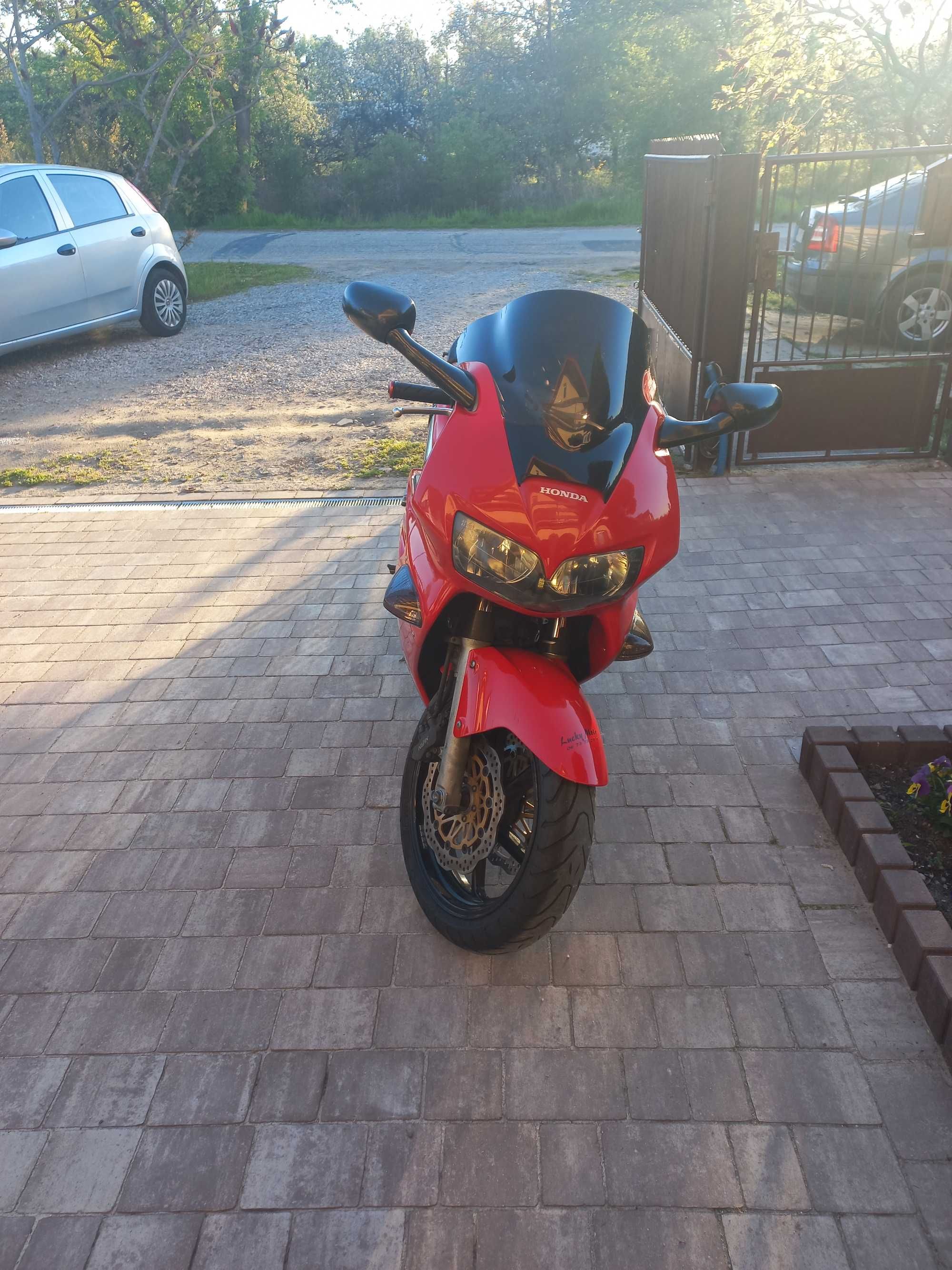 Sprzedam motocykl Honda VFR800 Fi rc46