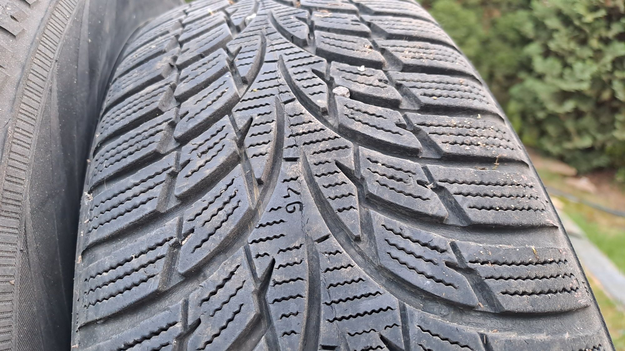 Koła z oponami zimowymi Nokian 185/65R15