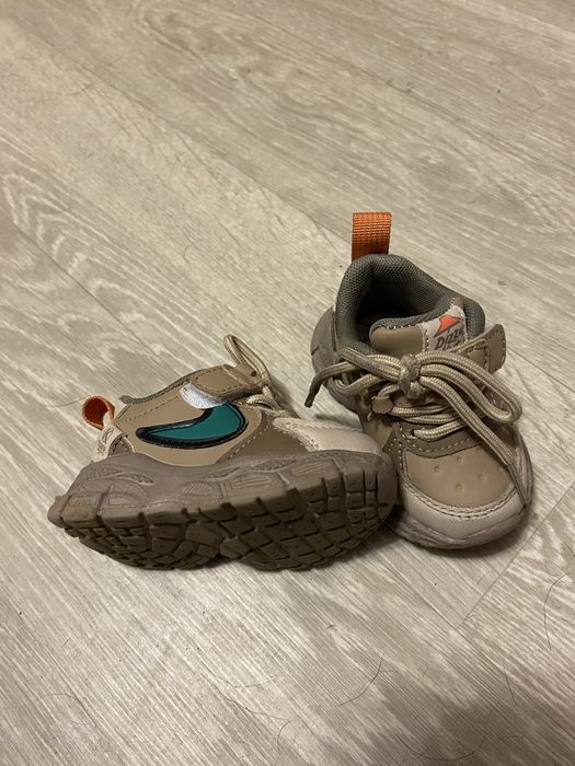 Кросівки дитячі