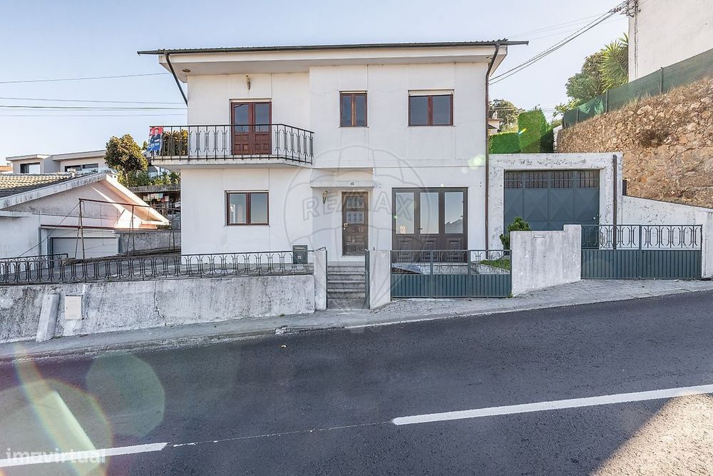 Moradia T4 para venda