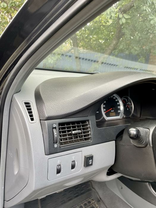 Chevrolet lacetti 2012 рік.в рідній фарбі.