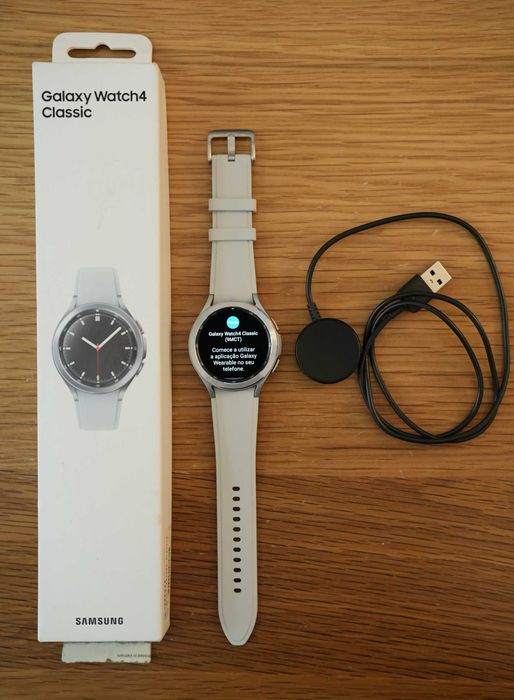 Samsung Galaxy Watch4 Classic LTE 46mm Branco – Smartwatch
