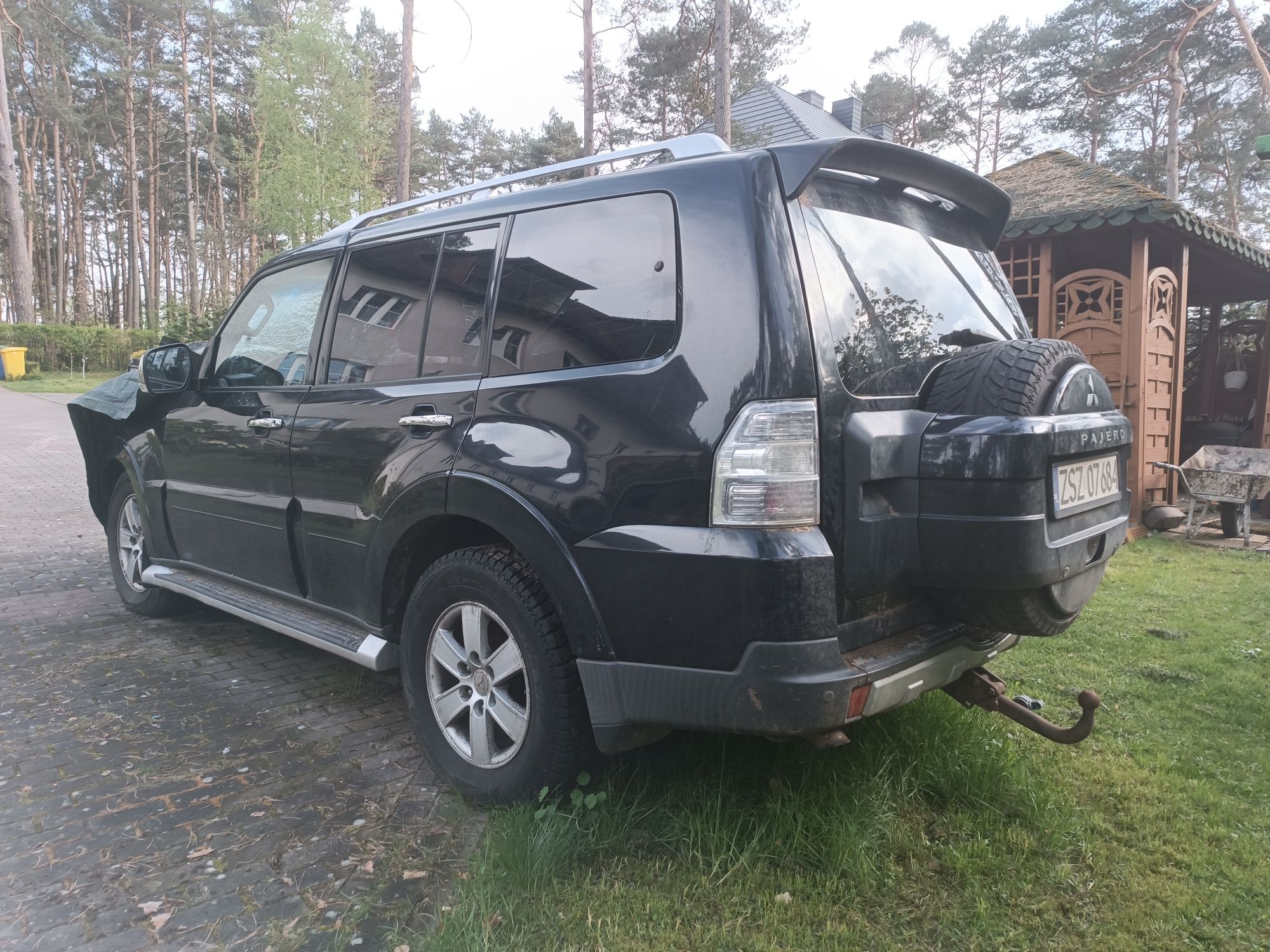 Mitsubishi Pajero IV 5d hak holowniczy 06-