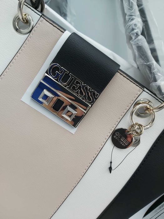 NOWA outletowa torebka GUESS torba shopperka elegancka kuferek