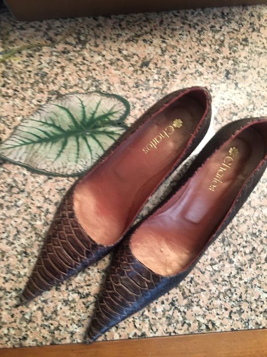 Sapatos castanhos - novos