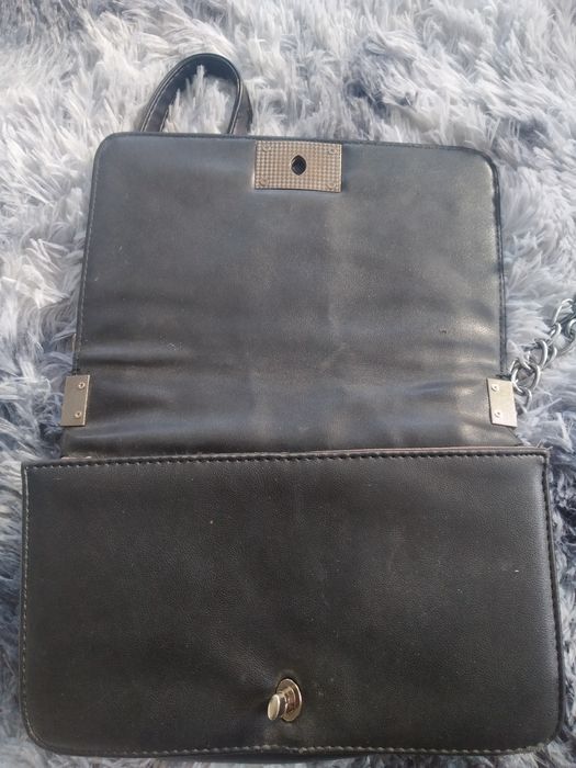 Сумочка на плече