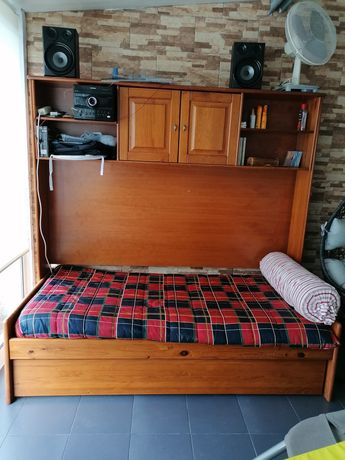 Mobilia de estudio, com duas camas individuais ou casal, marca Cerne