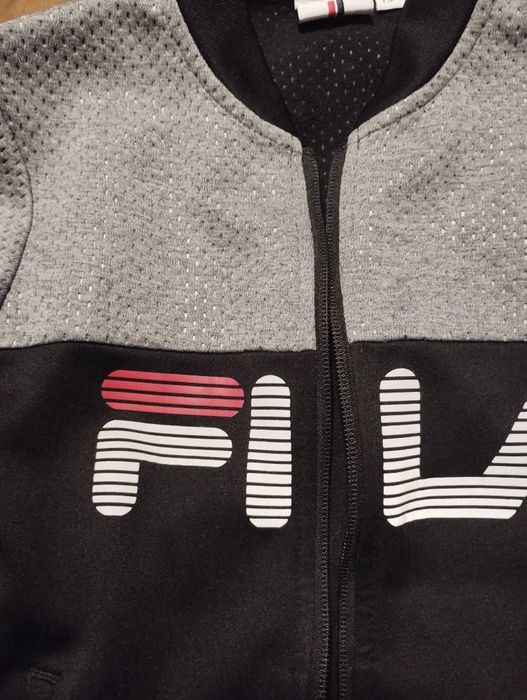 Кофта теплая Fila оригинал, на мальчика 7-9 лет