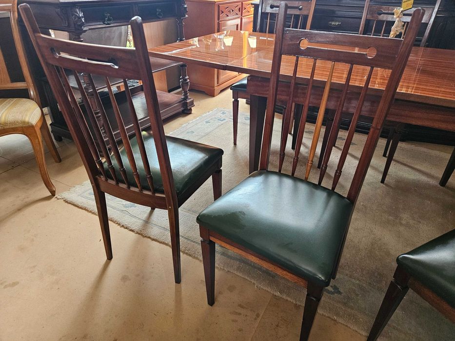 Cadeiras vintage - Muito bom estado geral- Valor unitário