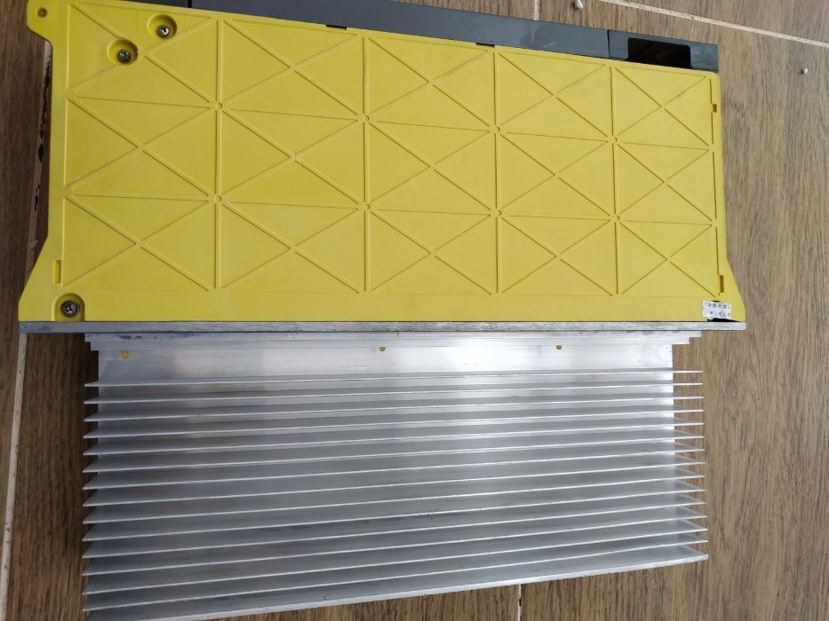 Fanuc A06B-6096-H305 A06B6096H305