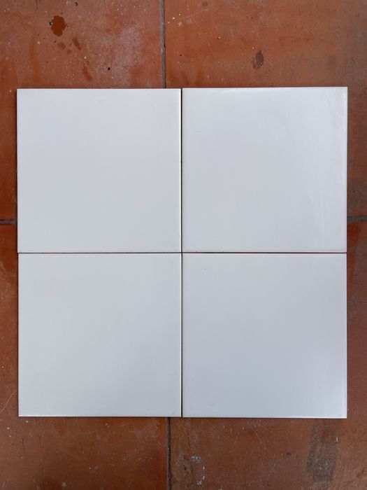 Azulejos brancos 15x15cm