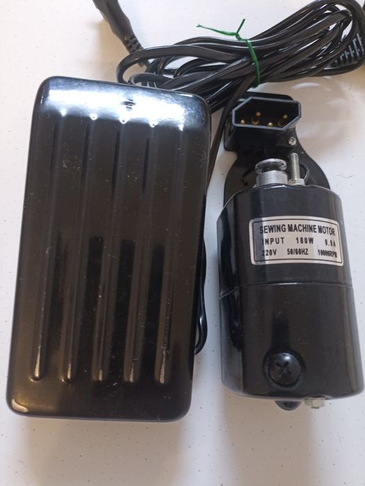 Двигун для швейної машини з педаллю керування
На этикетке мотора указ