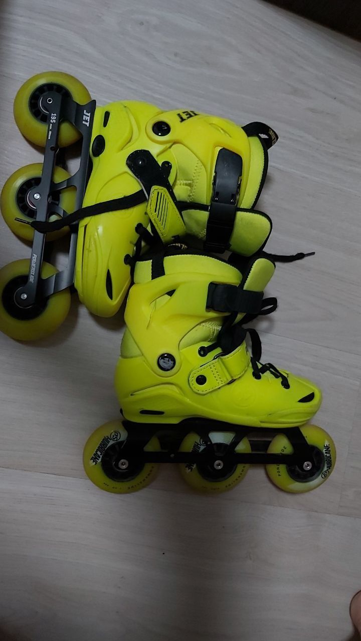 Дитячі ролики Powerslide Jet Neon Yellow розмір 31-34 (19,4 -21,4 см)