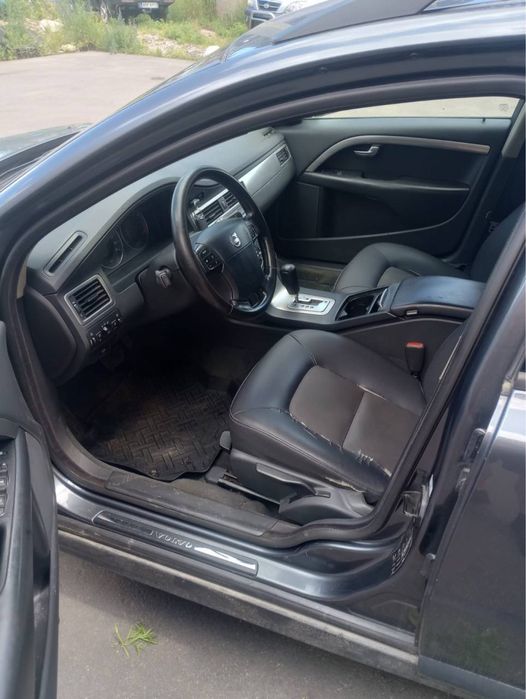 Volvo V-70 2008 р. 2.4 D 120 kw пробіг 317