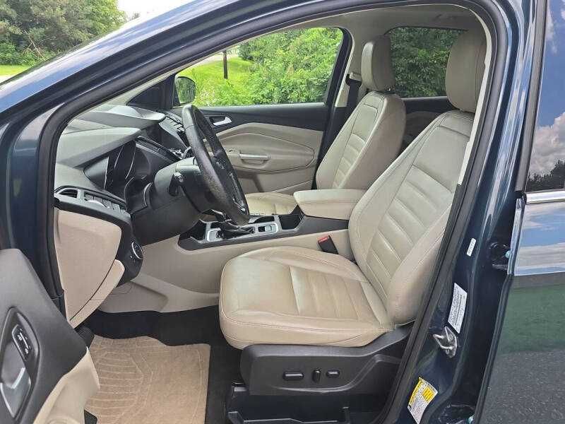 2019 Ford Escape Titanium