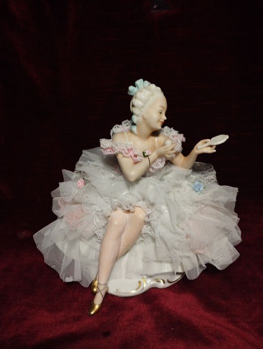 Кружевница "Балерина с зеркальцем", 20 см, SchauBachKunst, Германия