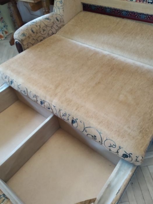 Розкладний диван