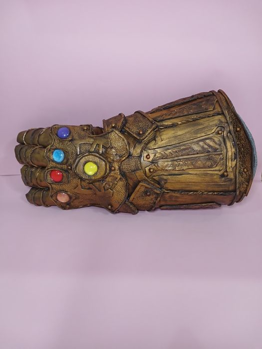 Перчатка таноса.marvel.косплей. костюм для вечеринок.реквизит