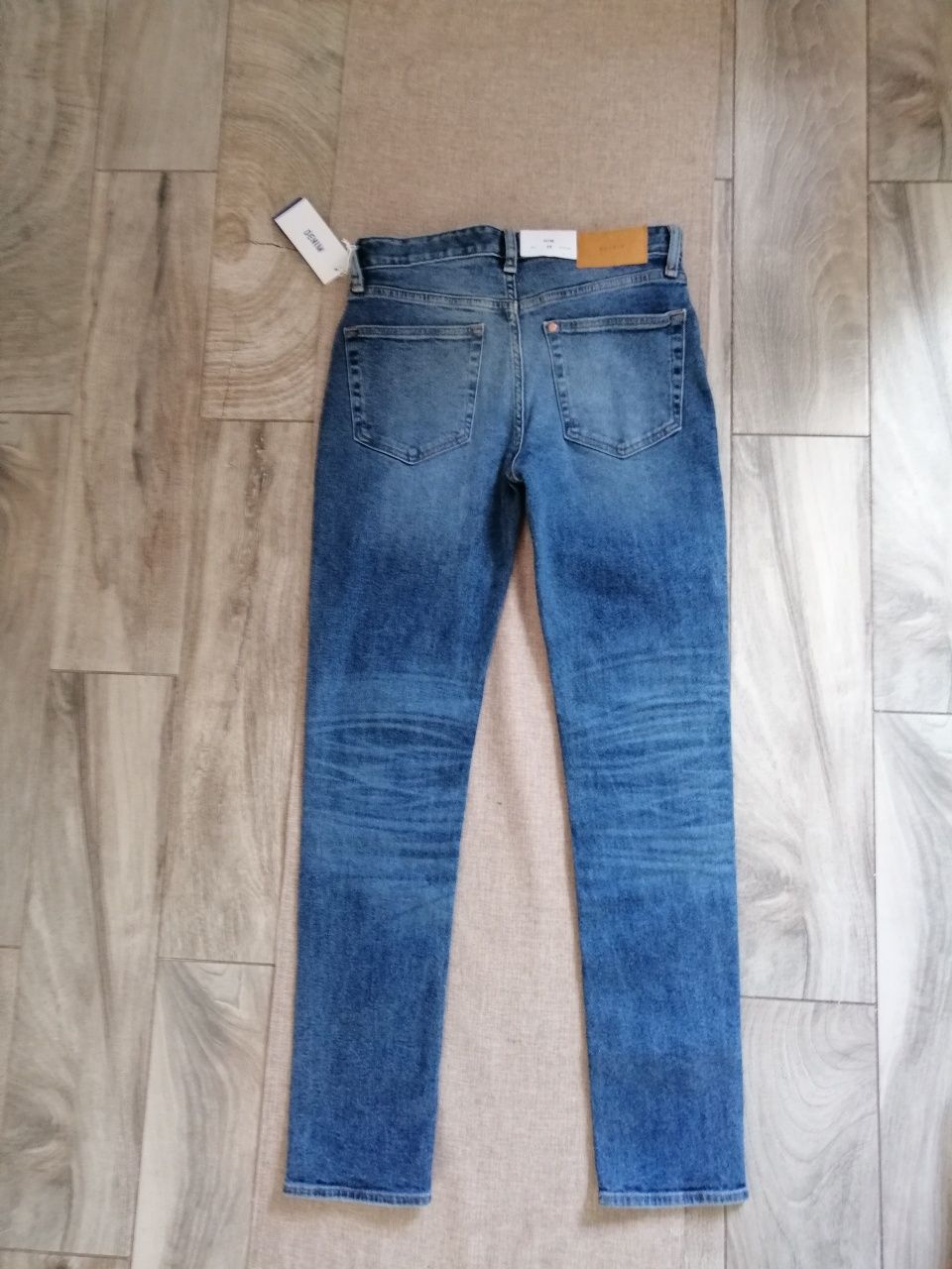 Nowe z metką spodnie jeansowe młodzieżowe H&M, rozmiar 29