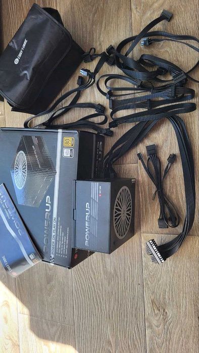 Блок питания Chieftec GPX-750FC 750 ват  (В состоянии нового)