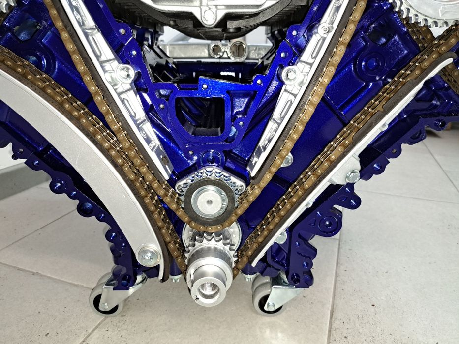 Stolik z silnika V8 BMW 4.0 M60 e38 e34 e32 ława z bloku V8 Unikatowy