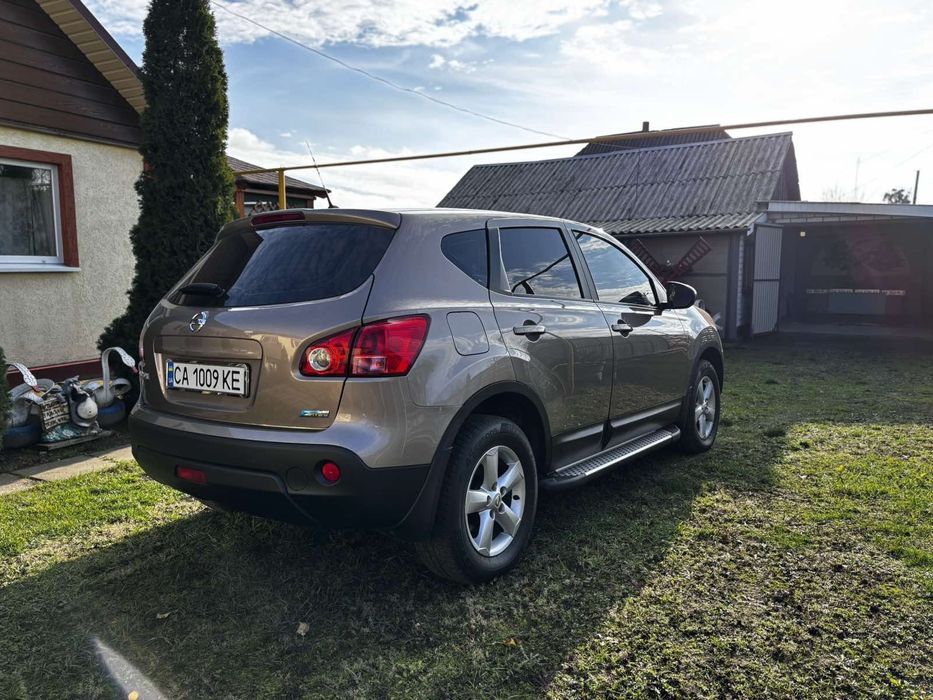 Продам Nissan Qashqai