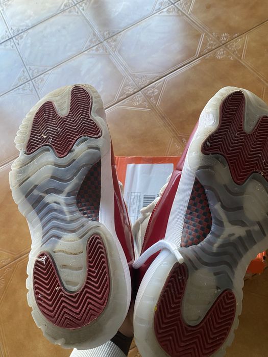 Jordan 11 vermelha ,tamanho 42,5