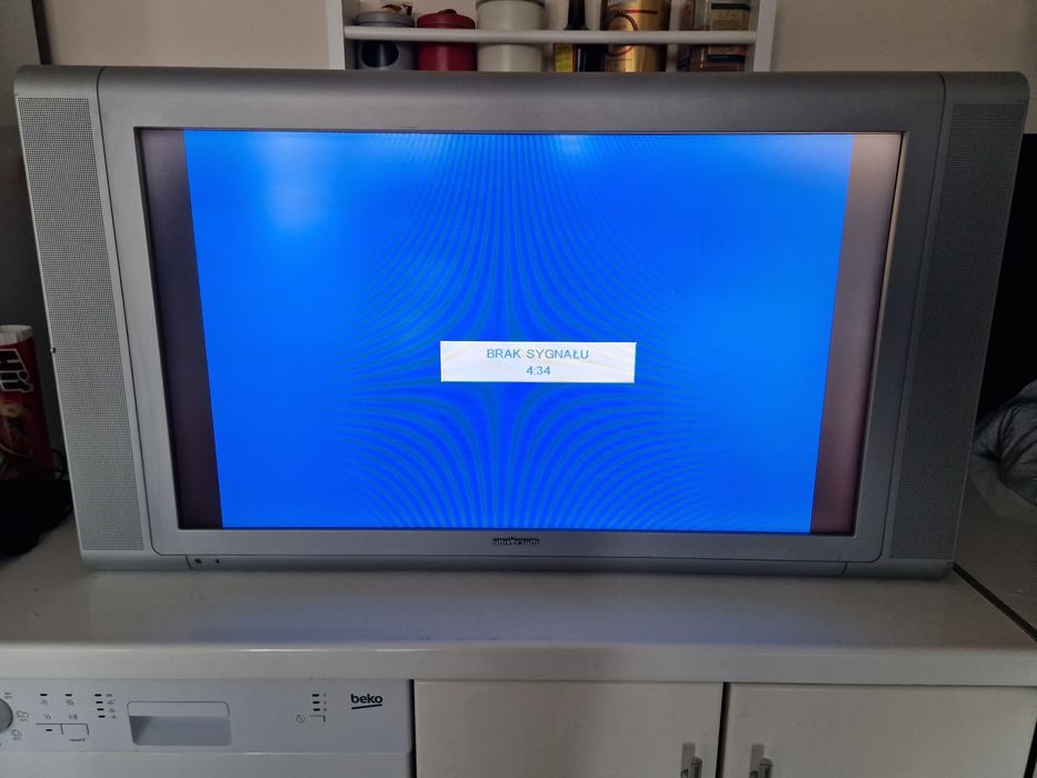 Telewizor 32" Universum FT-LCD 8165