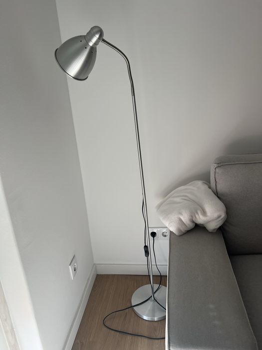 Candeeiro pé ikea