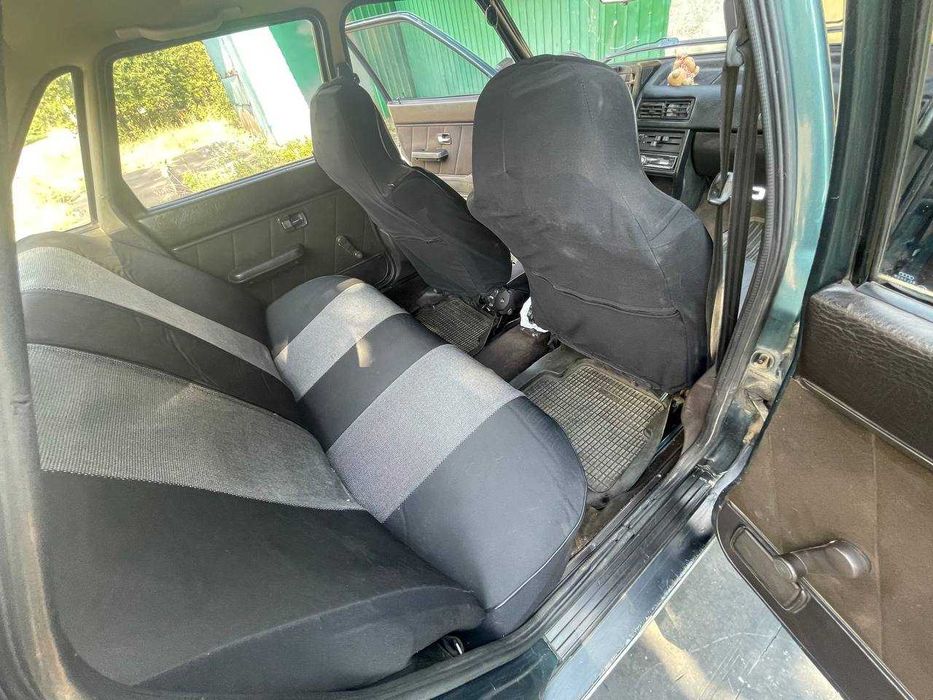 Автомобіль Ауди 80