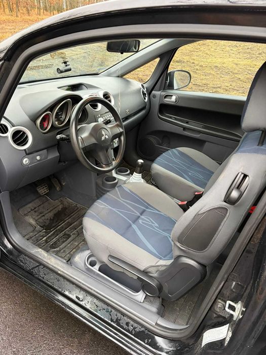 Mitsubishi Colt 1.3 Automat  Klimatyzacja  3 drzwi Zadbany  Czarny