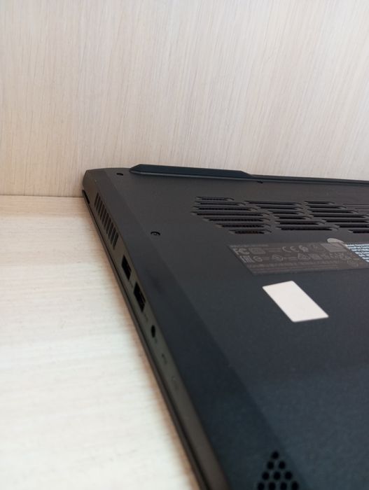 Ноутбук Lenovo IdeaPad Gaming 3 15IHU6