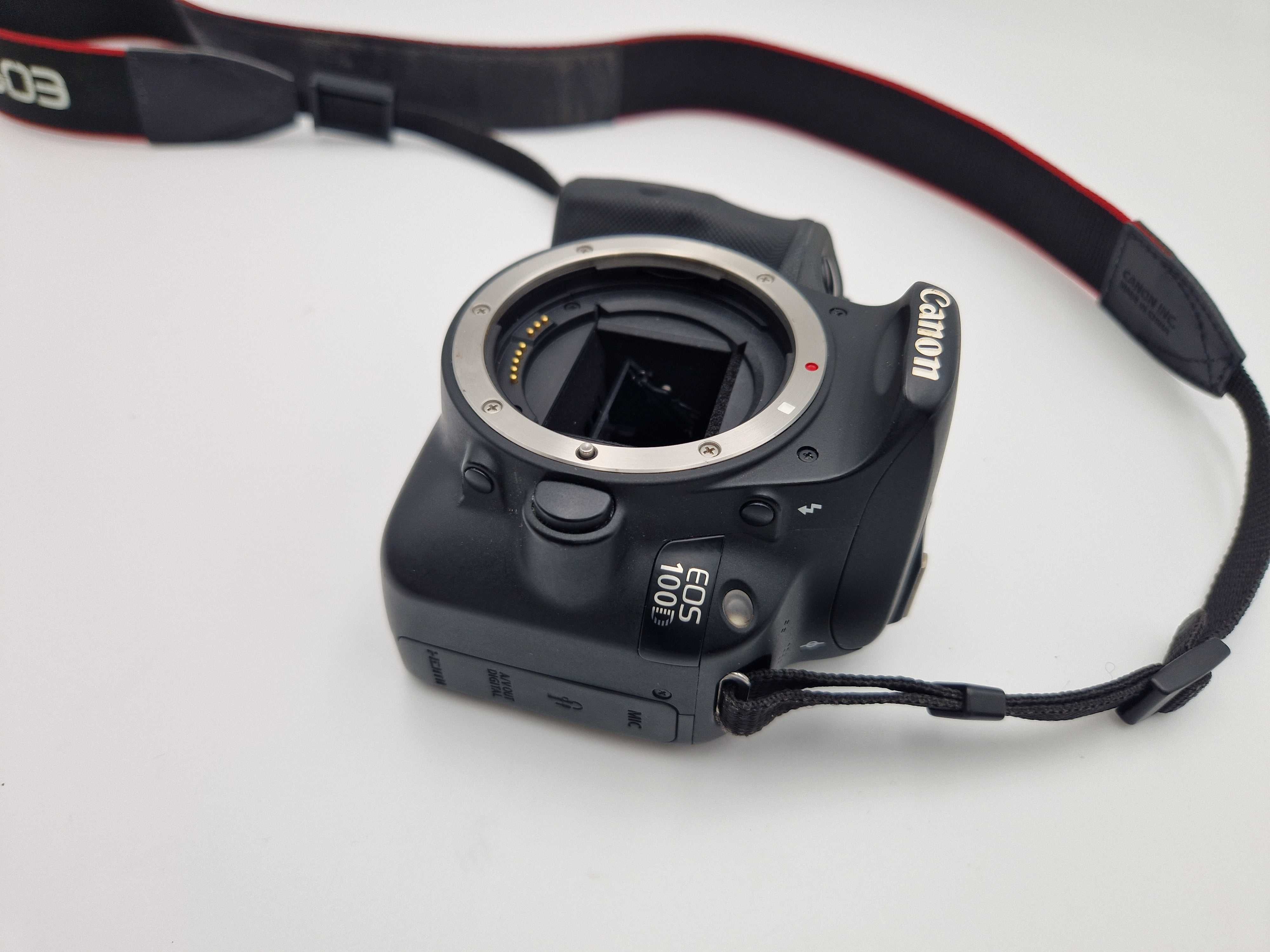 .Aparat Canon 100D - 16GB - 10 tys. zdjęć - bdb stan