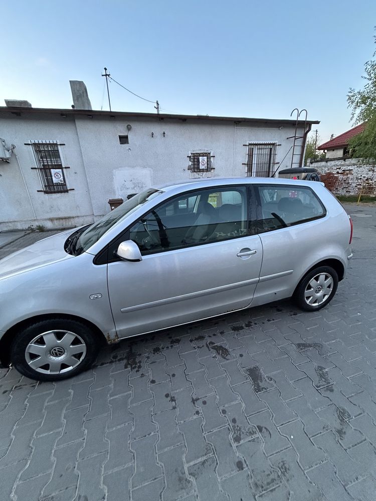 Volkswagen Polo 1.4 benz 2003r