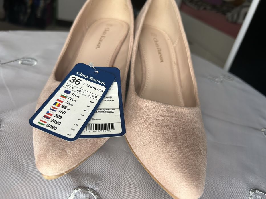 Sprzedam buty na obcasie