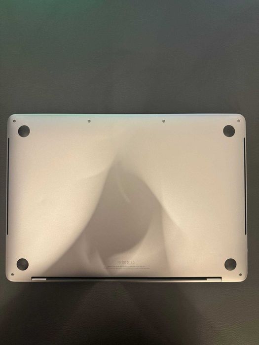 Apple MacBook Pro (2019) 13,3 " Intel Core i5 8 GB 256GB