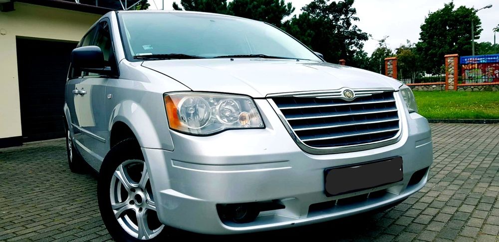 Chrysler Grand Voyager 2.8 litra diesel Automat 7 osób SALON POLSKA!